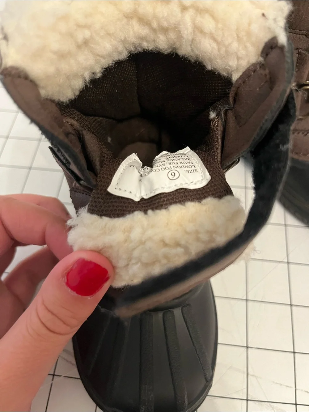 London Fog Brown Faux Shearling-Lined Boot Size 6